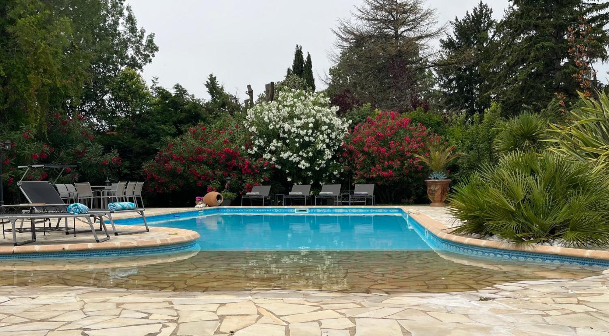 Les Muscades Villa *